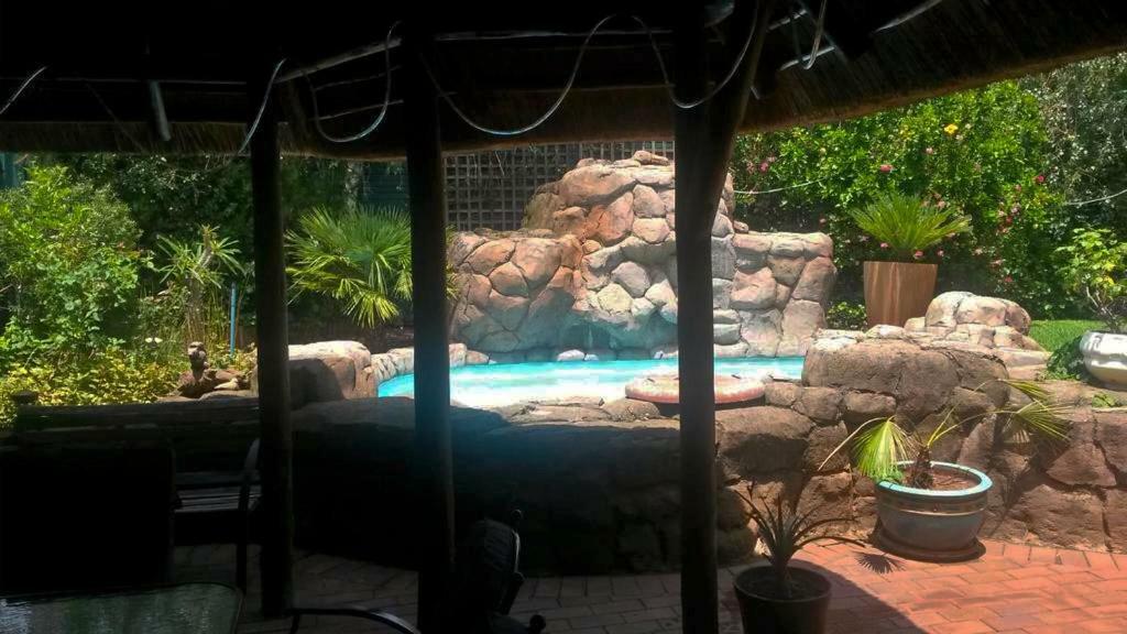 The Birches Backpacker Lodge Randburg Exteriér fotografie